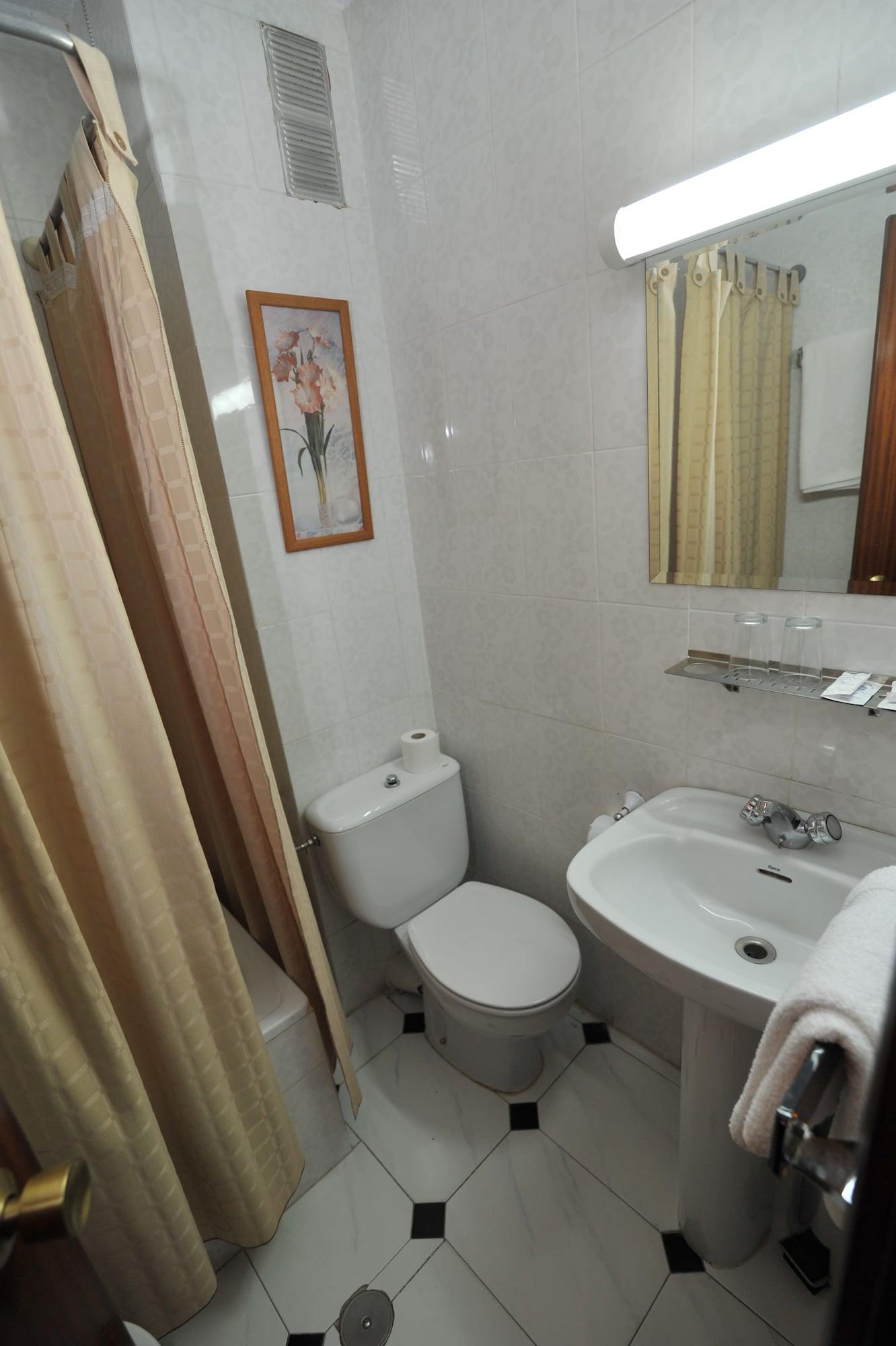 Hostal Goyma I San Fernando De Henares Exterior photo