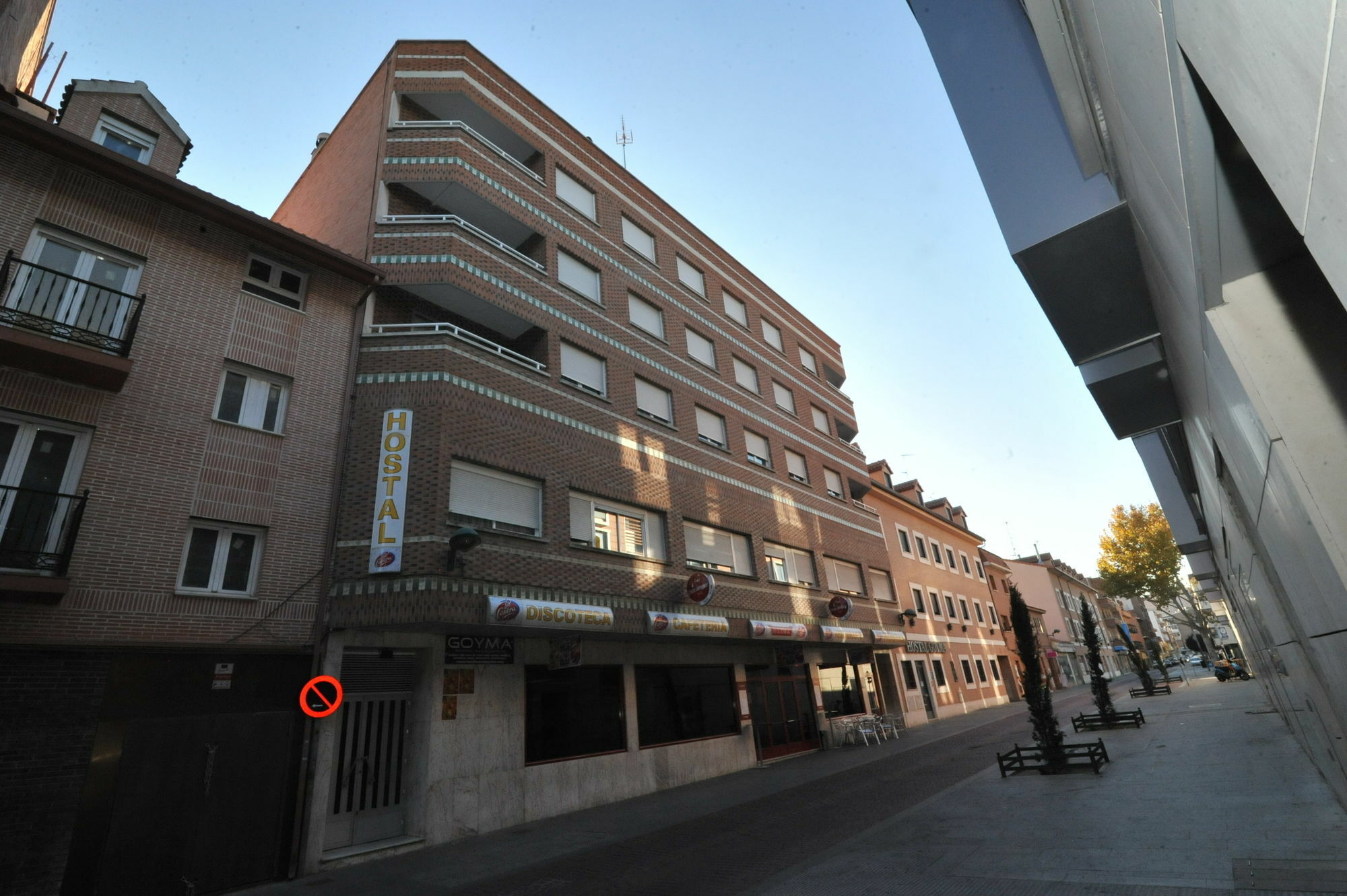 Hostal Goyma I San Fernando De Henares Exterior photo